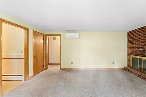 156 White Ave, Warwick, RI 02889 photo 11