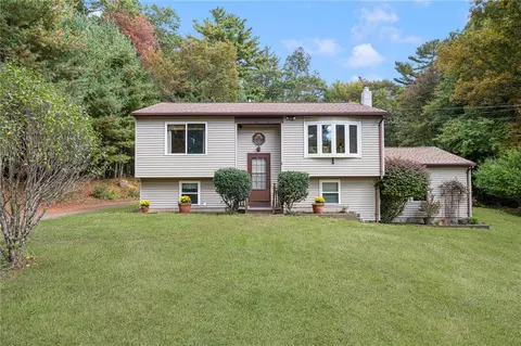 259 Robin Hollow Rd, West Greenwich, RI 02817