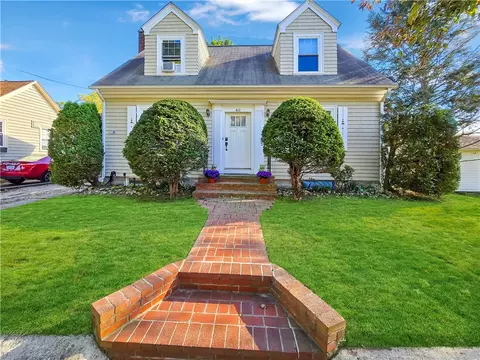 40 Rialto St, Providence, RI 02908