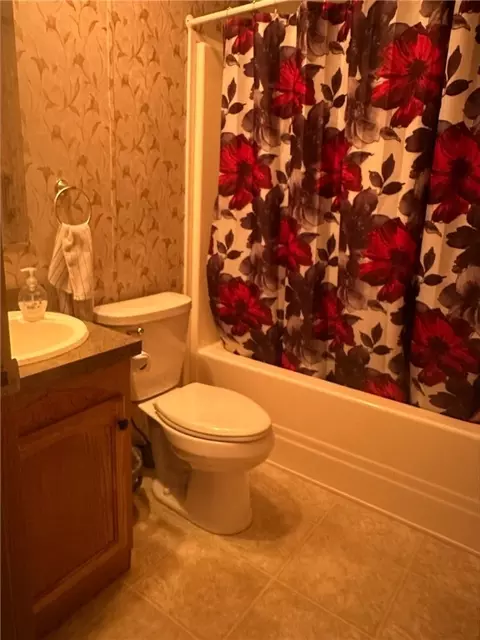 Bath - 33 Hemlock Rd, Glocester, RI 02814 photo 4 of 4