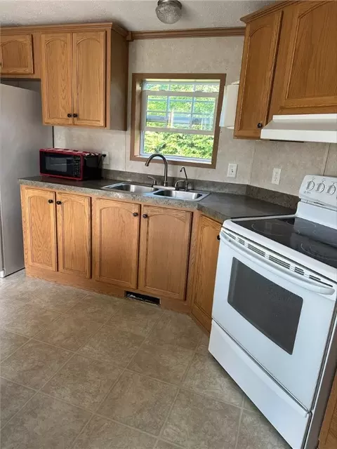 Kitchen - 33 Hemlock Rd, Glocester, RI 02814 photo 1 of 1