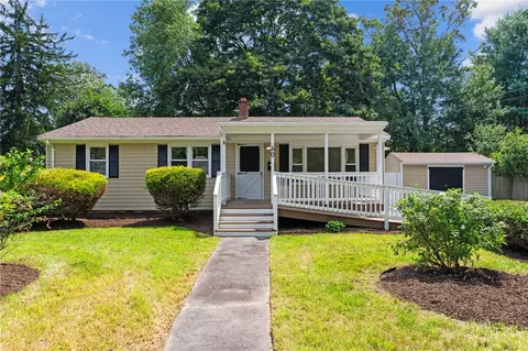 60 Killey Ave, Warwick, RI 02889