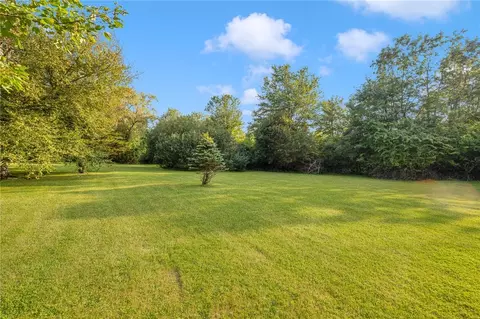 Exterior - 46 Simmons Rd, Little Compton, RI 02837 photo 4 of 9
