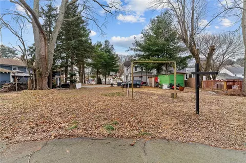 243 Killingly St, Providence, RI 02909 photo 21