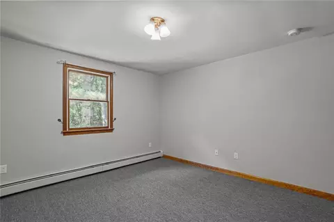 Bedroom - 3701 Post Rd, South Kingstown, RI 02879 photo 12 of 14
