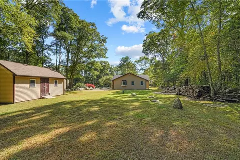 Exterior - 3701 Post Rd, South Kingstown, RI 02879 photo 10 of 11