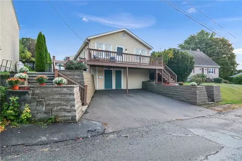 95 Achille St, Woonsocket, RI 02895