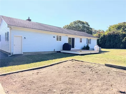 Exterior - 36 Boiling Spring Ave, Westerly, RI 02891 photo 2 of 3