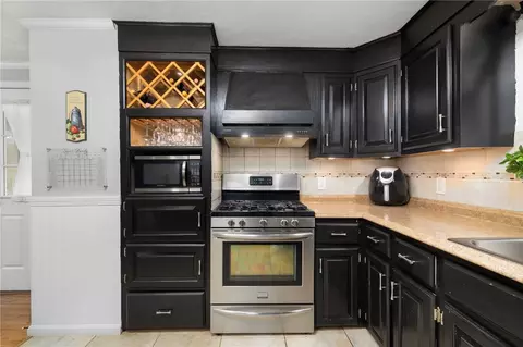 29 Longfellow Dr, Coventry, RI 02816 photo 6
