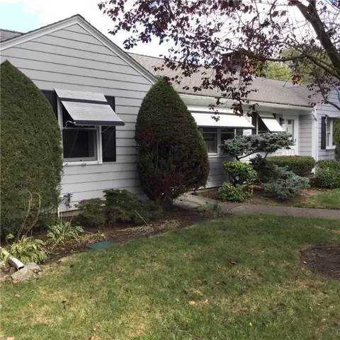 Exterior - 33 Morton Dr, Warwick, RI 02889 photo 4 of 6