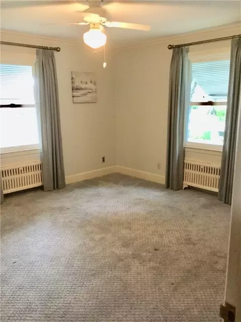 Bedroom - 33 Morton Dr, Warwick, RI 02889 photo 2 of 2