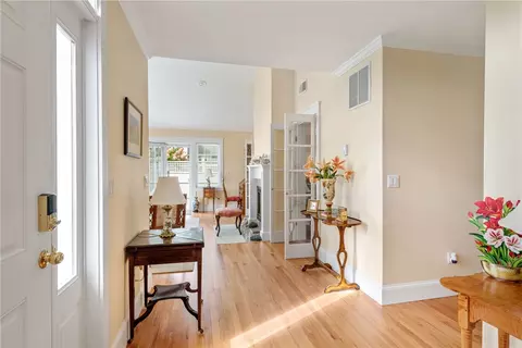 Entry Way - 412 Corey Ln, Middletown, RI 02842 photo 1 of 3