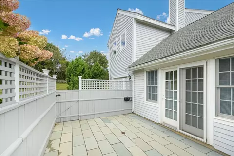 Exterior - 412 Corey Ln, Middletown, RI 02842 photo 3 of 9