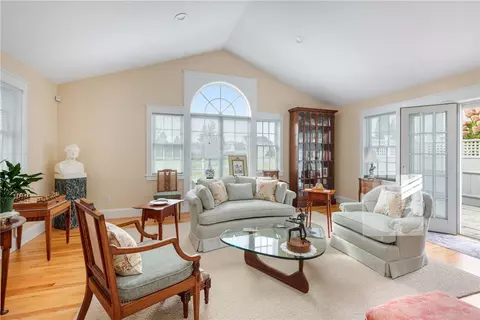 Living - 412 Corey Ln, Middletown, RI 02842 photo 1 of 4
