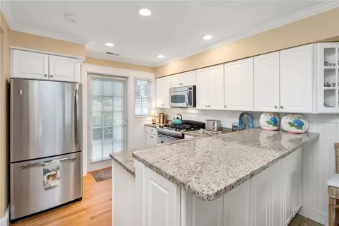 Kitchen - 412 Corey Ln, Middletown, RI 02842 photo 1 of 3