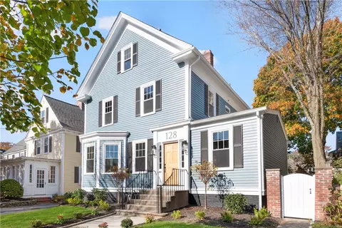 128 Irving Ave, Providence, RI 02906