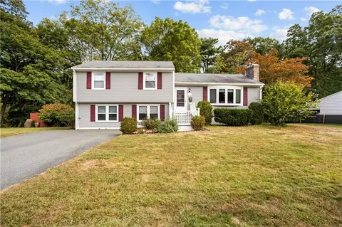 165 Brookside Dr, North Kingstown, RI 02852