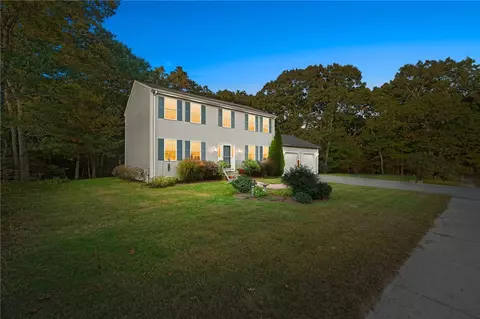 9 Tallwoods Dr, Coventry, RI 02816