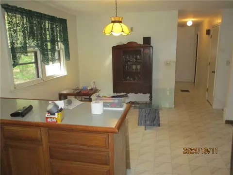 Entry Way - 477 Durfee Hill Rd, Glocester, RI 02814 photo 1 of 2