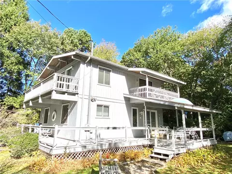 30 E Overlook Ter, Charlestown, RI 02813