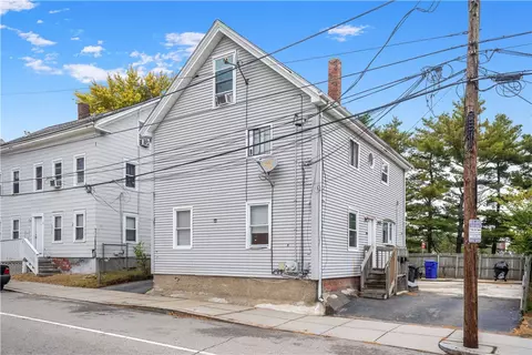51 Grace St, Pawtucket, RI 02860