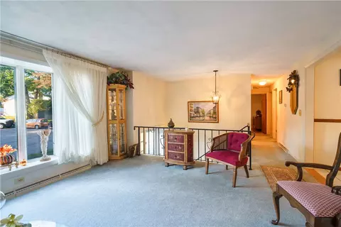 Living - 16 Cahir Ct, Warwick, RI 02889 photo 3 of 5
