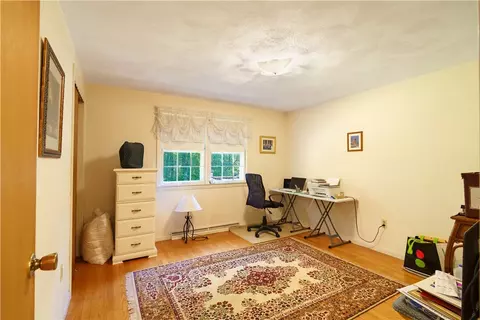 Bedroom - 16 Cahir Ct, Warwick, RI 02889 photo 5 of 5