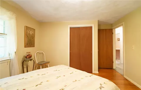 Bedroom - 16 Cahir Ct, Warwick, RI 02889 photo 2 of 5
