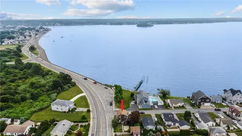 1 Aquidneck Ave, Portsmouth, RI 02871