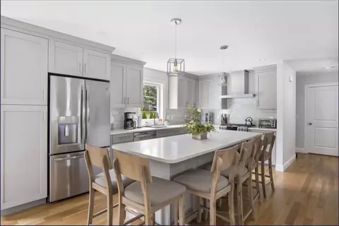 115 Ellery Ave, Middletown, RI 02842