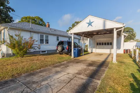 Exterior - 88 Lee Ave, Warwick, RI 02889 photo 2 of 9