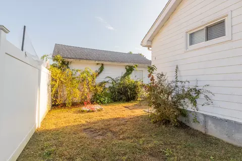 Exterior - 88 Lee Ave, Warwick, RI 02889 photo 4 of 9