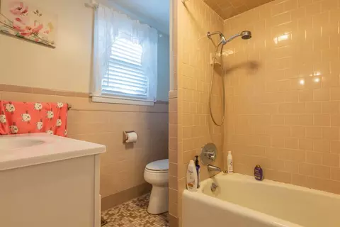 Bath - 88 Lee Ave, Warwick, RI 02889 photo 2 of 2