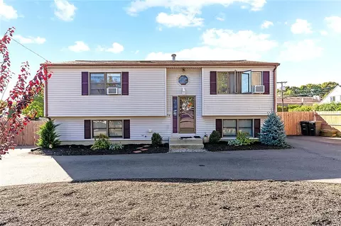 3 Michael St, Johnston, RI 02919 photo 1