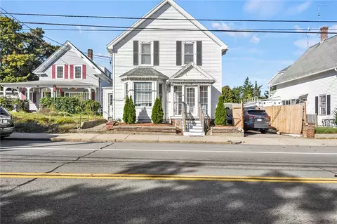 997 Park Ave, Woonsocket, RI 02895