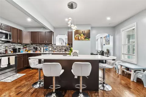 997 Park Ave, Woonsocket, RI 02895 photo 7