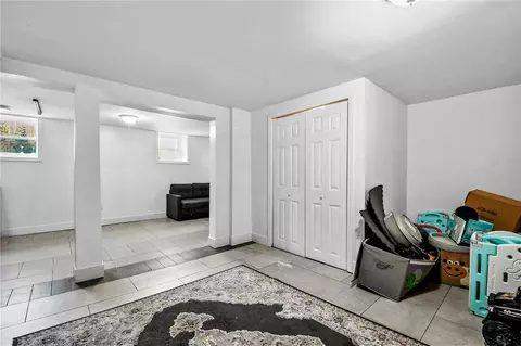 997 Park Ave, Woonsocket, RI 02895 photo 25