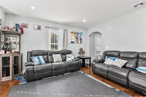 997 Park Ave, Woonsocket, RI 02895 photo 9