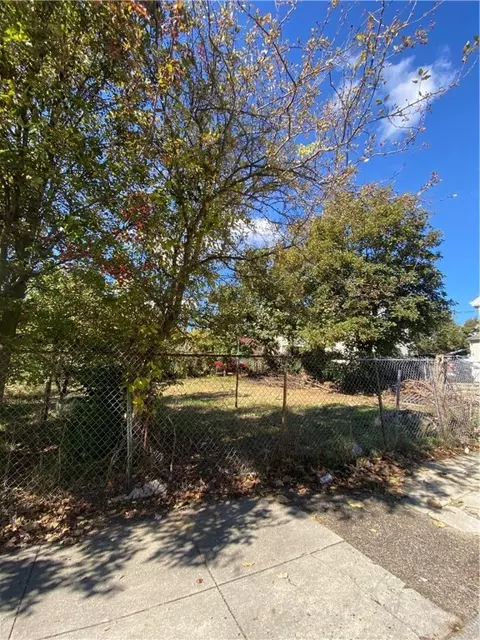 12 Benton St, Providence, RI 02909