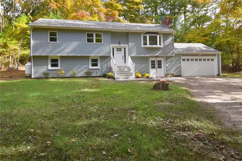 220 Biscuit City Rd, Charlestown, RI 02813