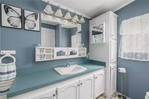 Bath - 26 Sandra Cir, Coventry, RI 02816 photo 2 of 3