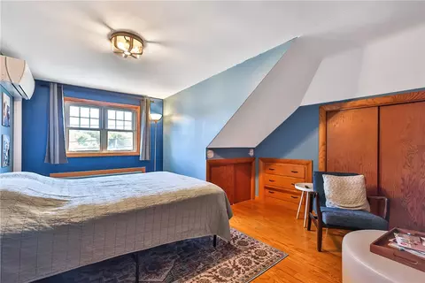 Bedroom - 48 Central Ave, Warren, RI 02885 photo 3 of 4