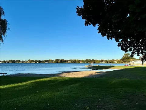View/Area - 48 Central Ave, Warren, RI 02885 photo 3 of 5