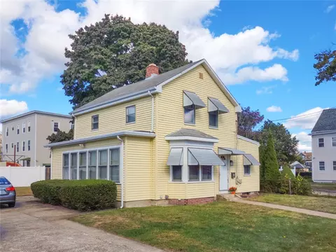 20 Webster St, Pawtucket, RI 02860