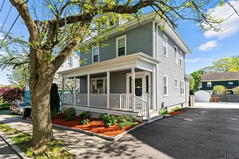 21 Lewis St, Providence, RI 02906
