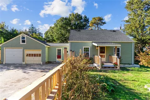 2009 New London Tpke, Coventry, RI 02816