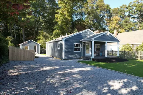 226 Plum Point Rd, North Kingstown, RI 02852