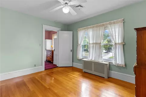 Bedroom - 3181 Post Rd, Warwick, RI 02886 photo 11 of 12