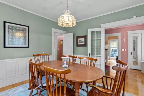 Dining - 3181 Post Rd, Warwick, RI 02886 photo 3 of 4