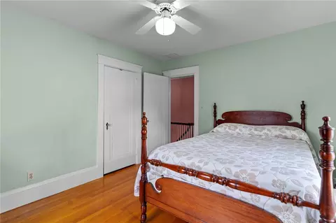 Bedroom - 3181 Post Rd, Warwick, RI 02886 photo 4 of 12